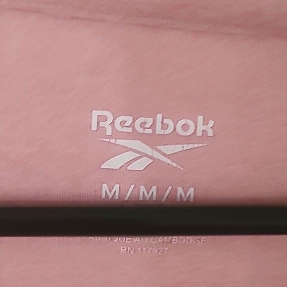 💲1️⃣0️⃣ Bundled REEBOK Women's Pink Rounded Hem Short Sleeve Active Workout Top - Picture 4 of 7